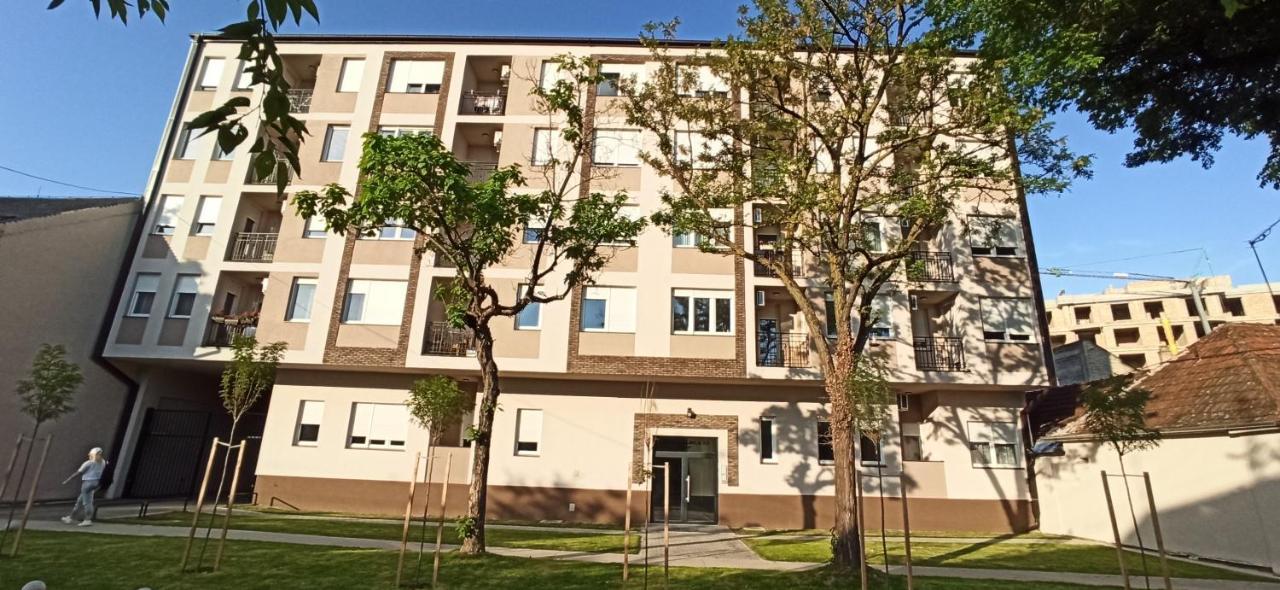Apartamento Aurora Subotica Exterior foto